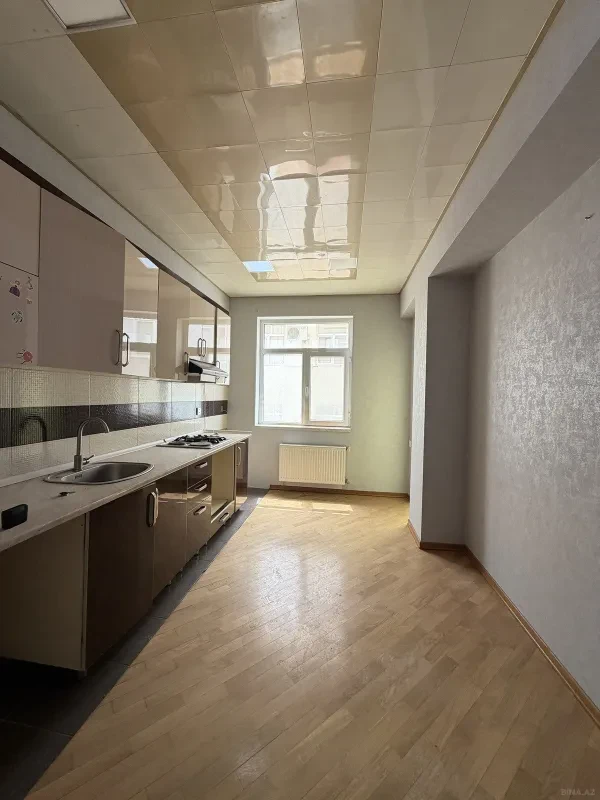 Satılır 2 otaqlı mənzil 75 m²