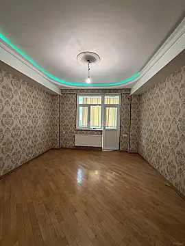 Satılır 2 otaqlı mənzil 75 m²