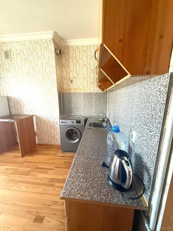 Kirayə verilir 2 otaqlı mənzil 60 m²
