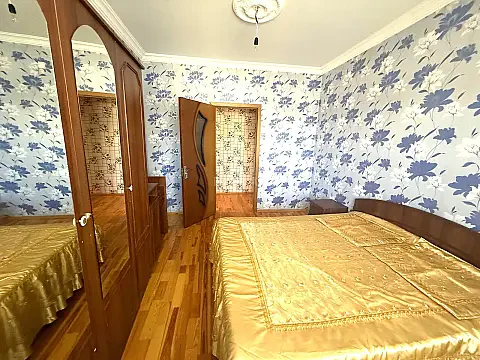 Kirayə verilir 2 otaqlı mənzil 60 m²
