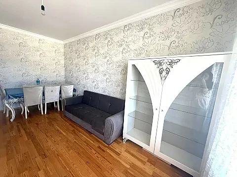 Kirayə verilir 2 otaqlı mənzil 60 m²