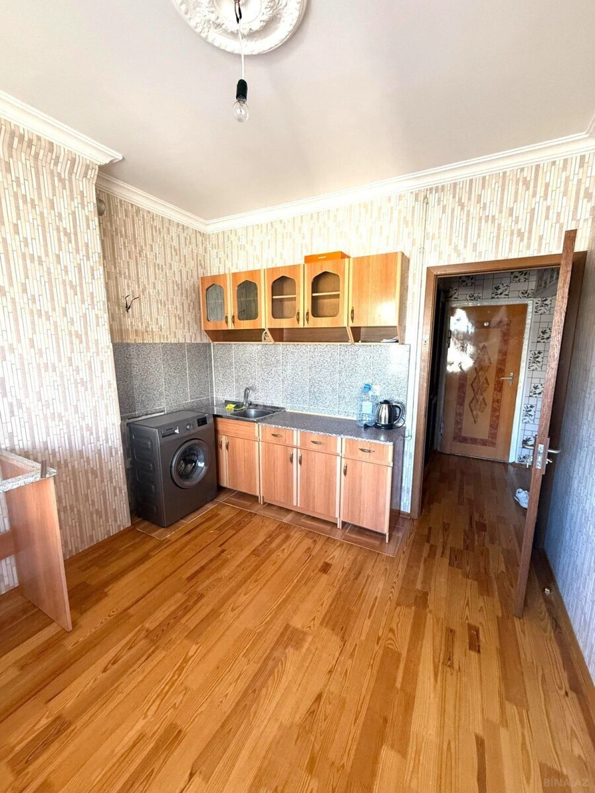 Kirayə verilir 2 otaqlı mənzil 60 m²
