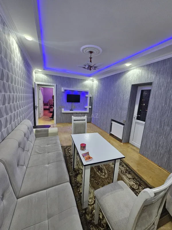 Kirayə verilir 2 otaqlı mənzil 55 m²
