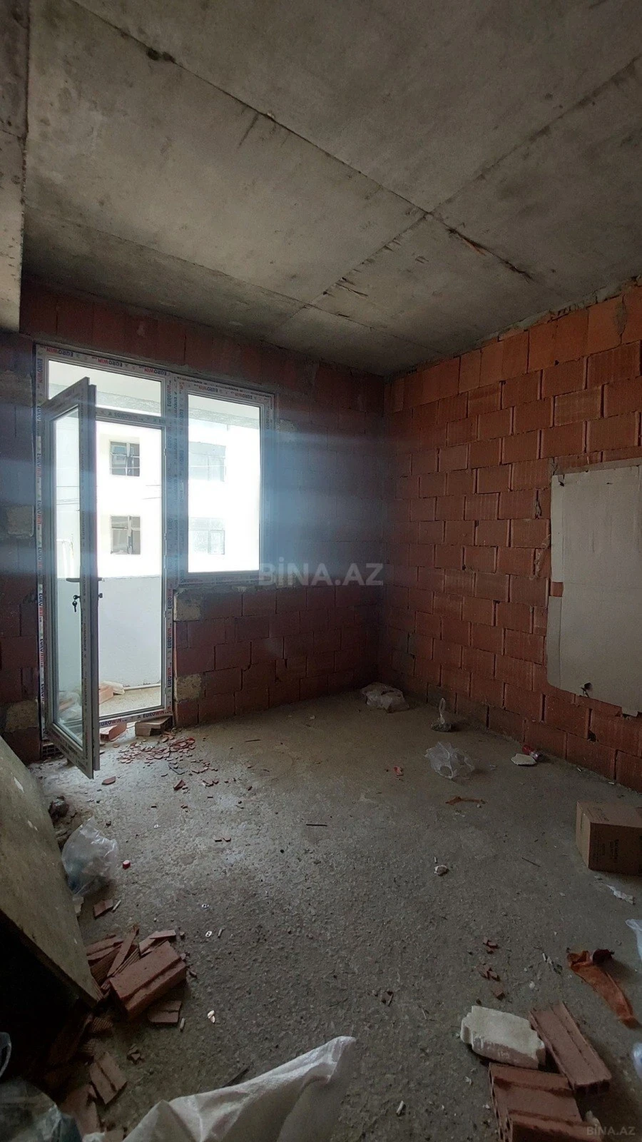Satılır 2 otaqlı mənzil 62 m²