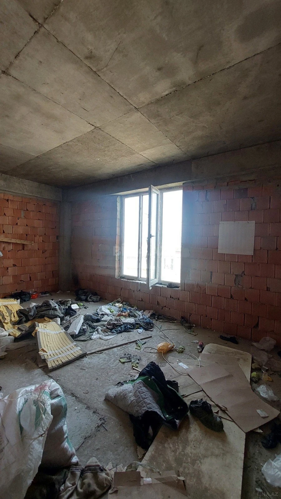 Satılır 2 otaqlı mənzil 62 m²
