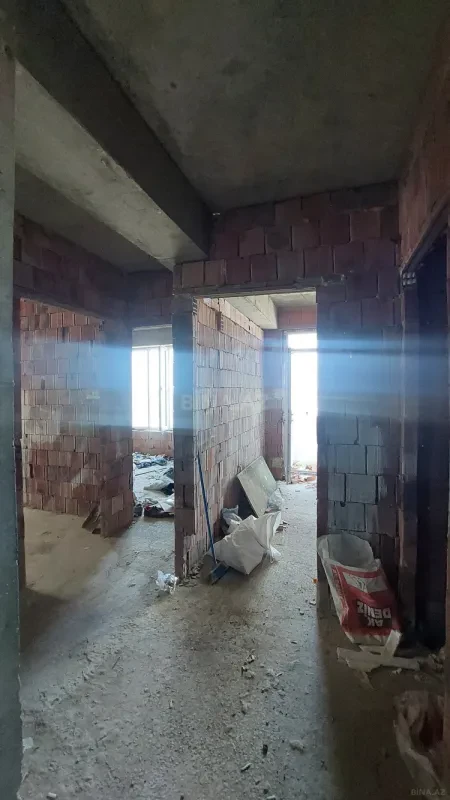 Satılır 2 otaqlı mənzil 62 m²