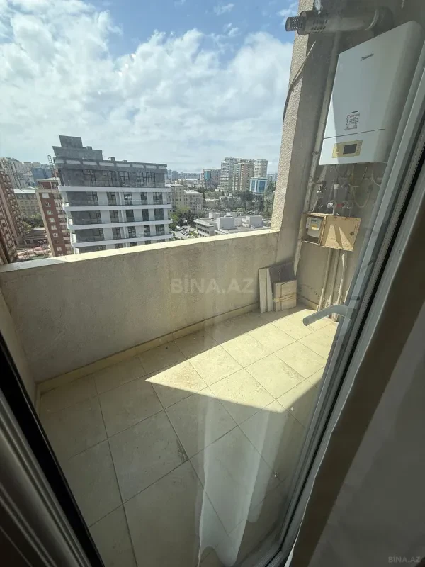 Kirayə verilir 3 otaqlı mənzil 145 m²