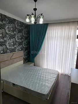 Kirayə verilir 2 otaqlı mənzil 80 m²