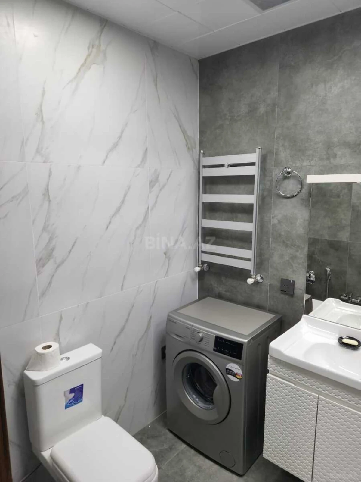 Kirayə verilir 2 otaqlı mənzil 80 m²