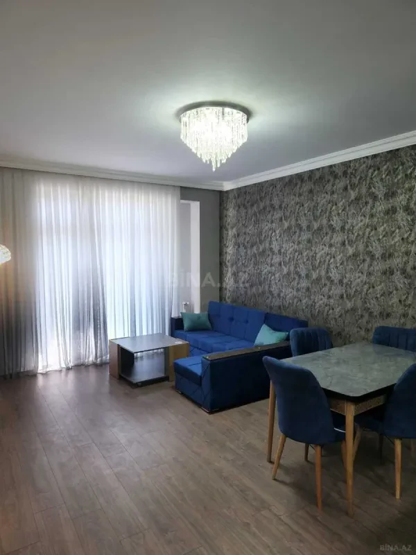 Kirayə verilir 2 otaqlı mənzil 80 m²