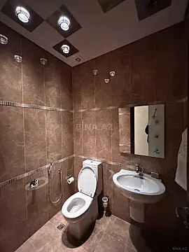 Kirayə verilir 3 otaqlı mənzil 175 m²