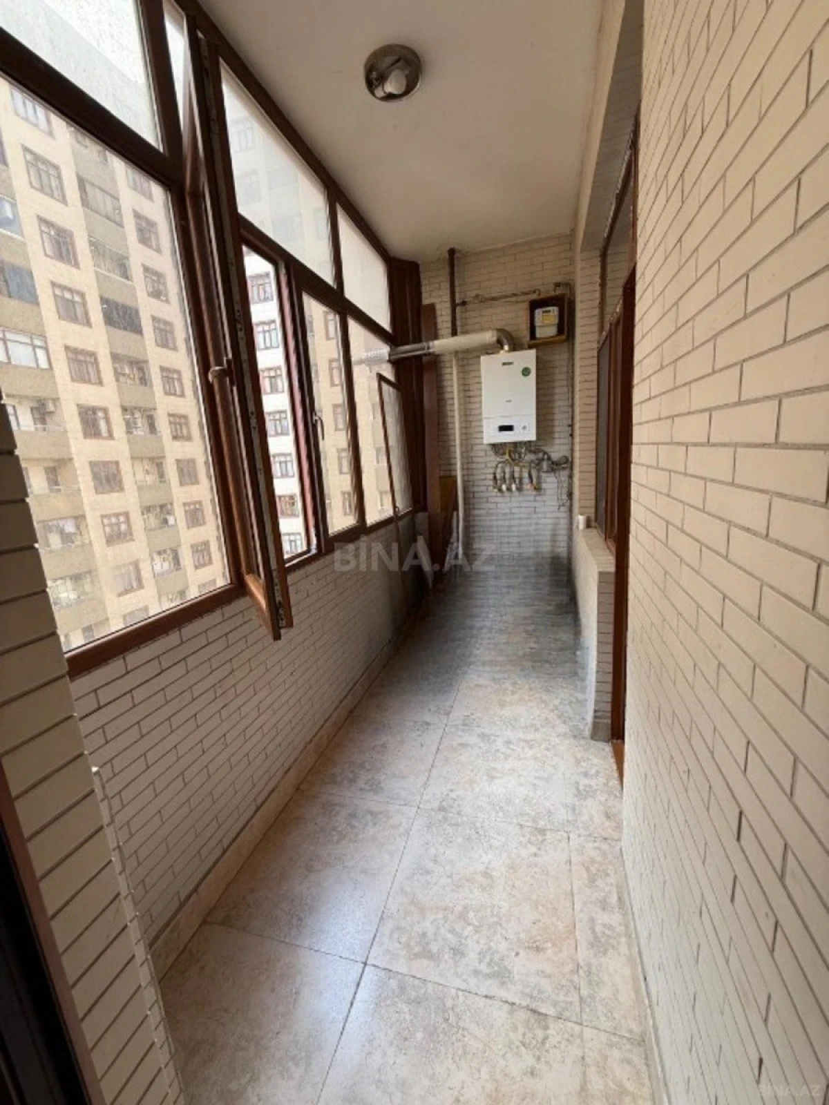 Kirayə verilir 3 otaqlı mənzil 150 m²