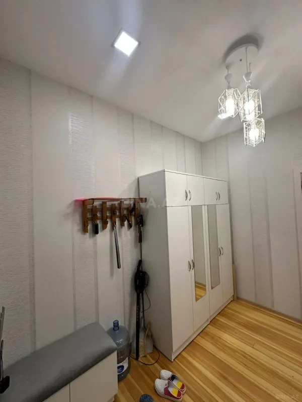 Kirayə verilir 2 otaqlı mənzil 70 m²