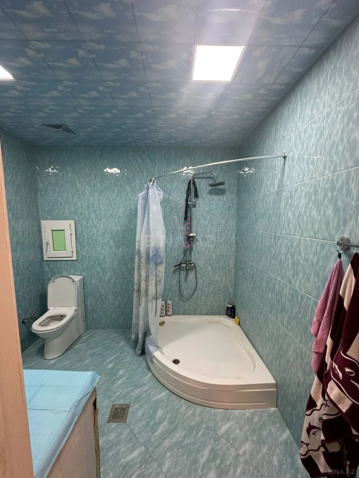 Kirayə verilir 2 otaqlı mənzil 70 m²