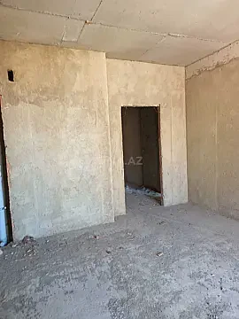 Satılır 4 otaqlı mənzil 265 m²
