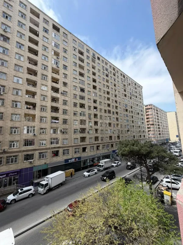 Satılır 3 otaqlı mənzil 149 m²