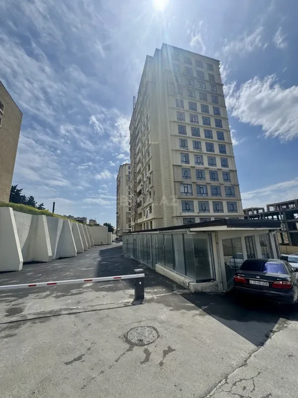 Satılır 3 otaqlı mənzil 98 m²