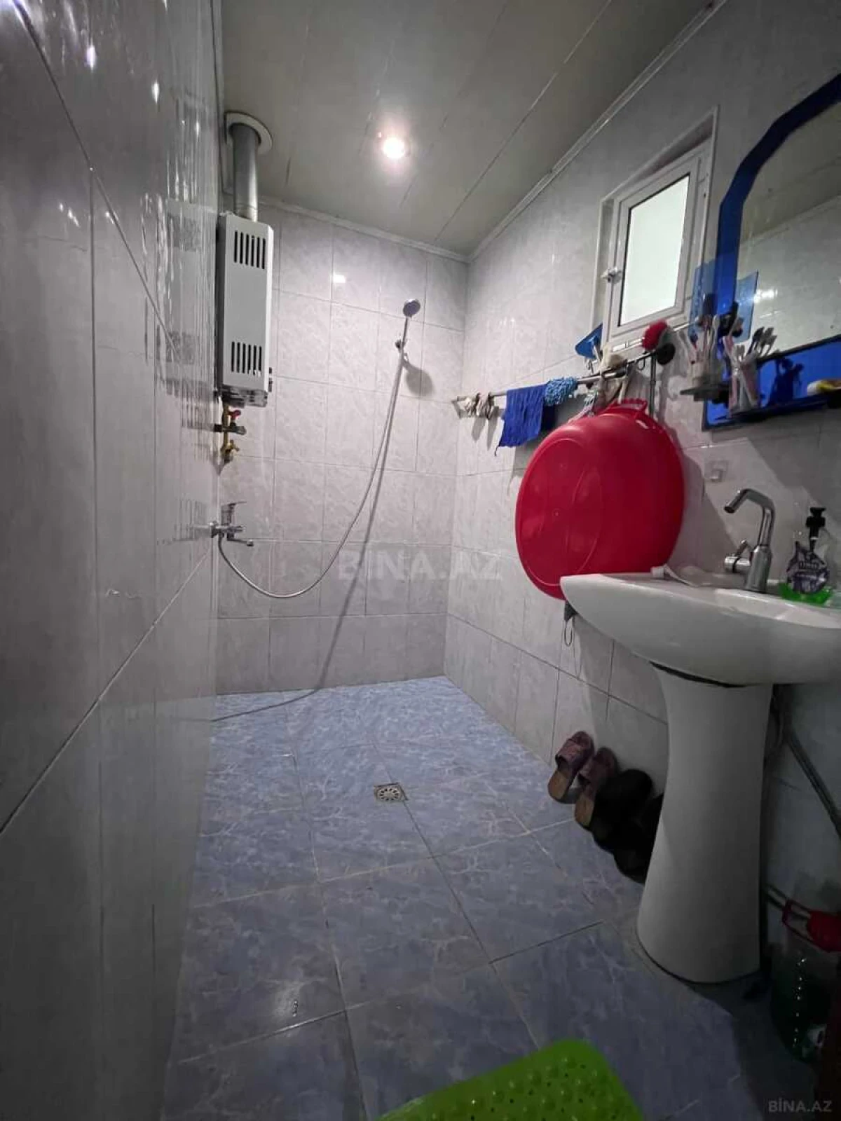 Kirayə verilir 4 otaqlı mənzil 115 m²