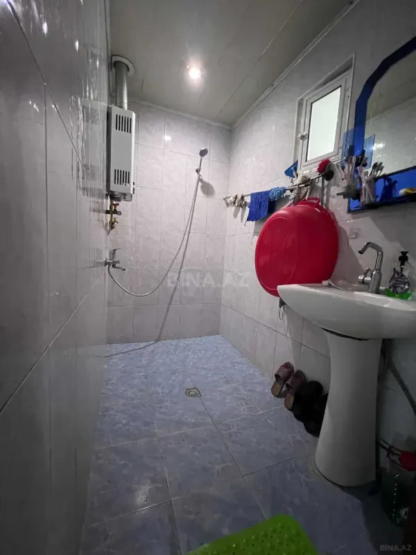Kirayə verilir 4 otaqlı mənzil 115 m²