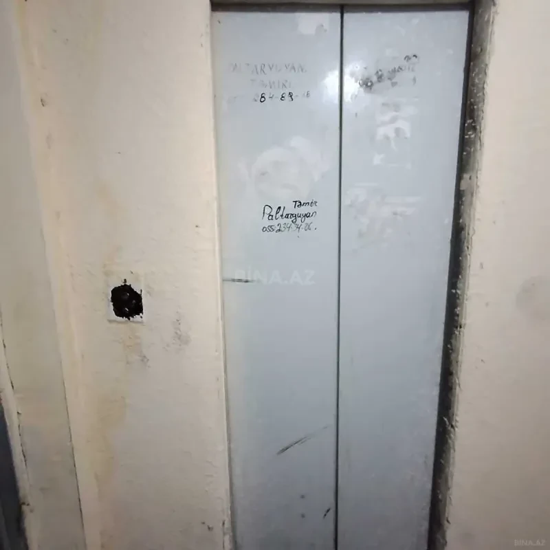 Kirayə verilir 4 otaqlı mənzil 115 m²