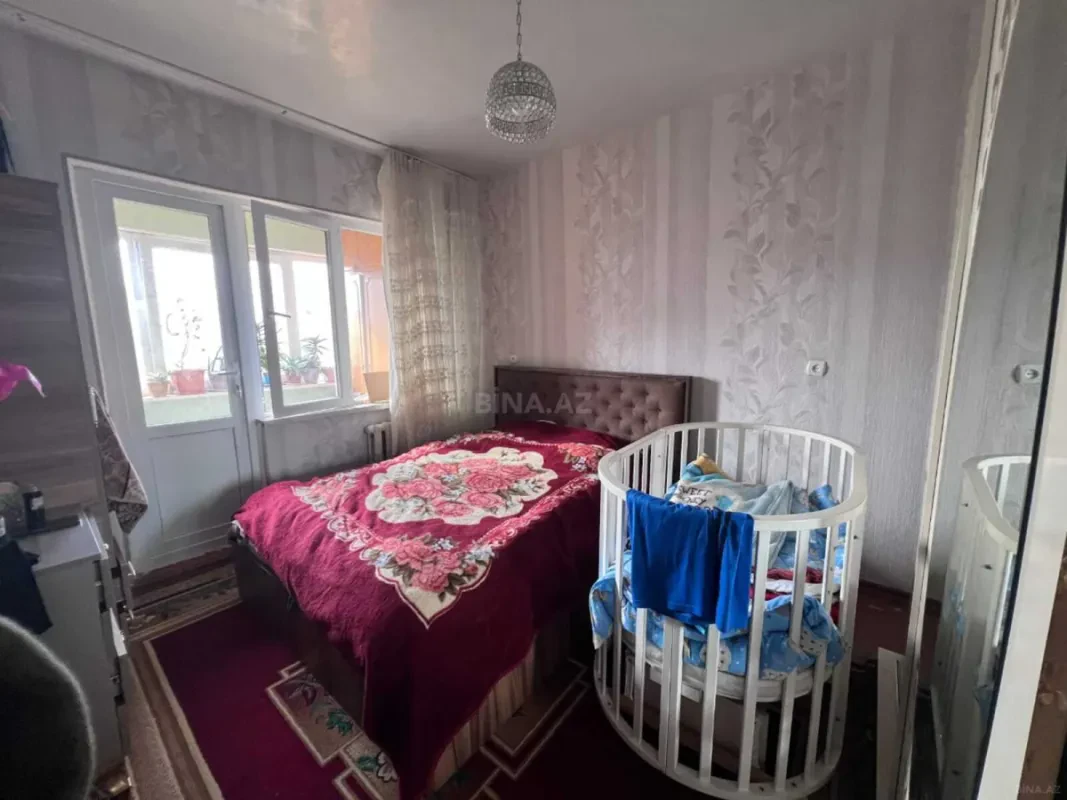 Kirayə verilir 4 otaqlı mənzil 115 m²