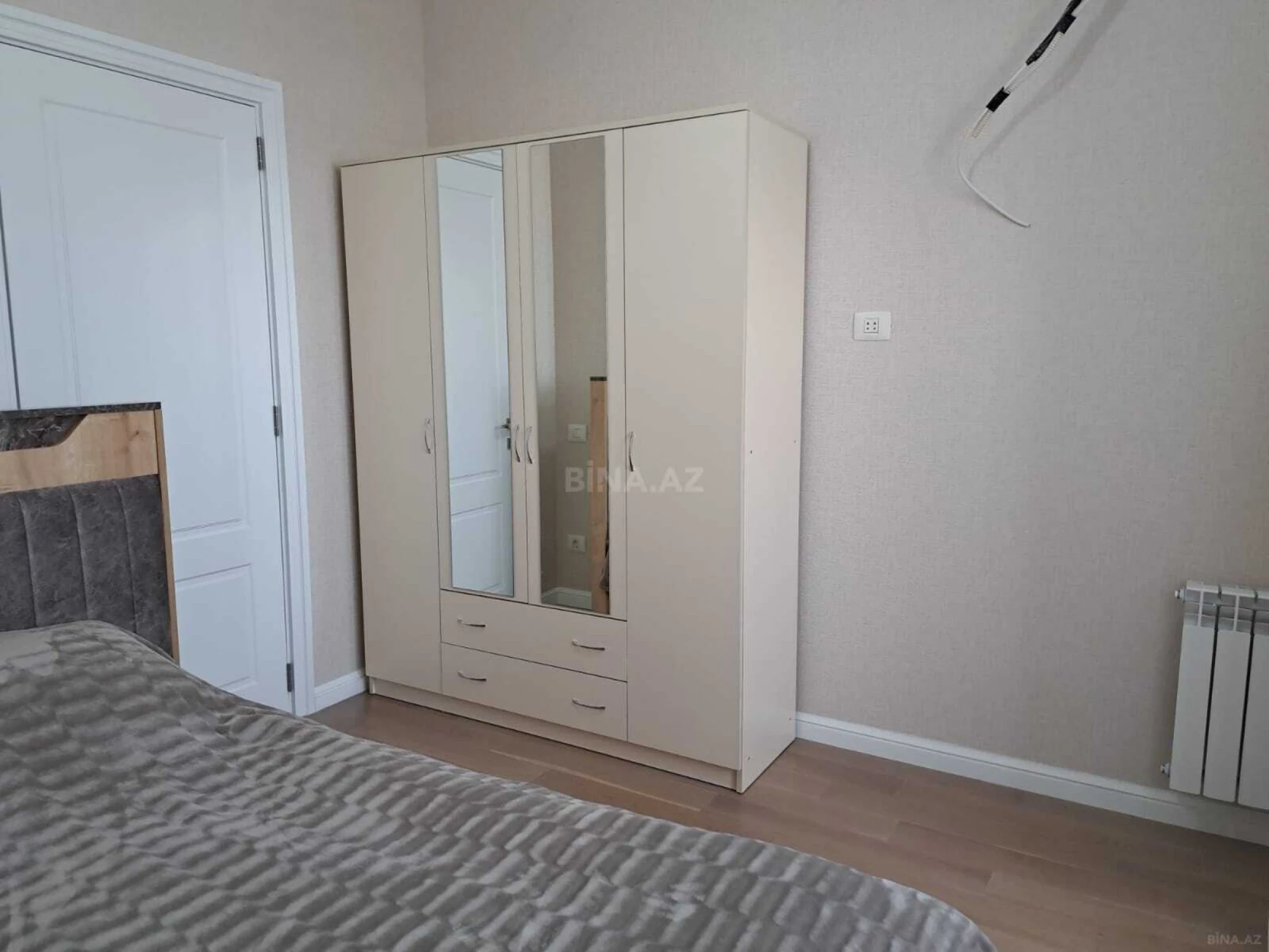 Kirayə verilir 2 otaqlı mənzil 55 m²
