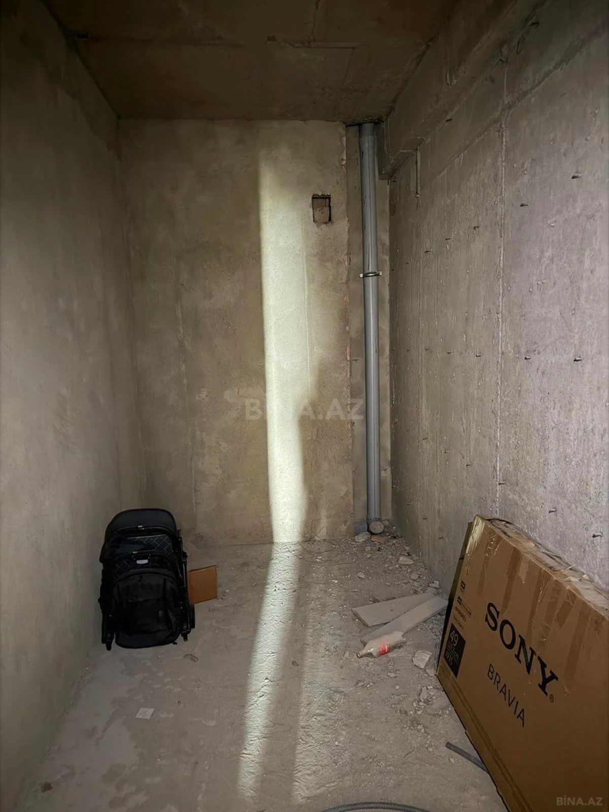 Satılır 4 otaqlı mənzil 196 m²