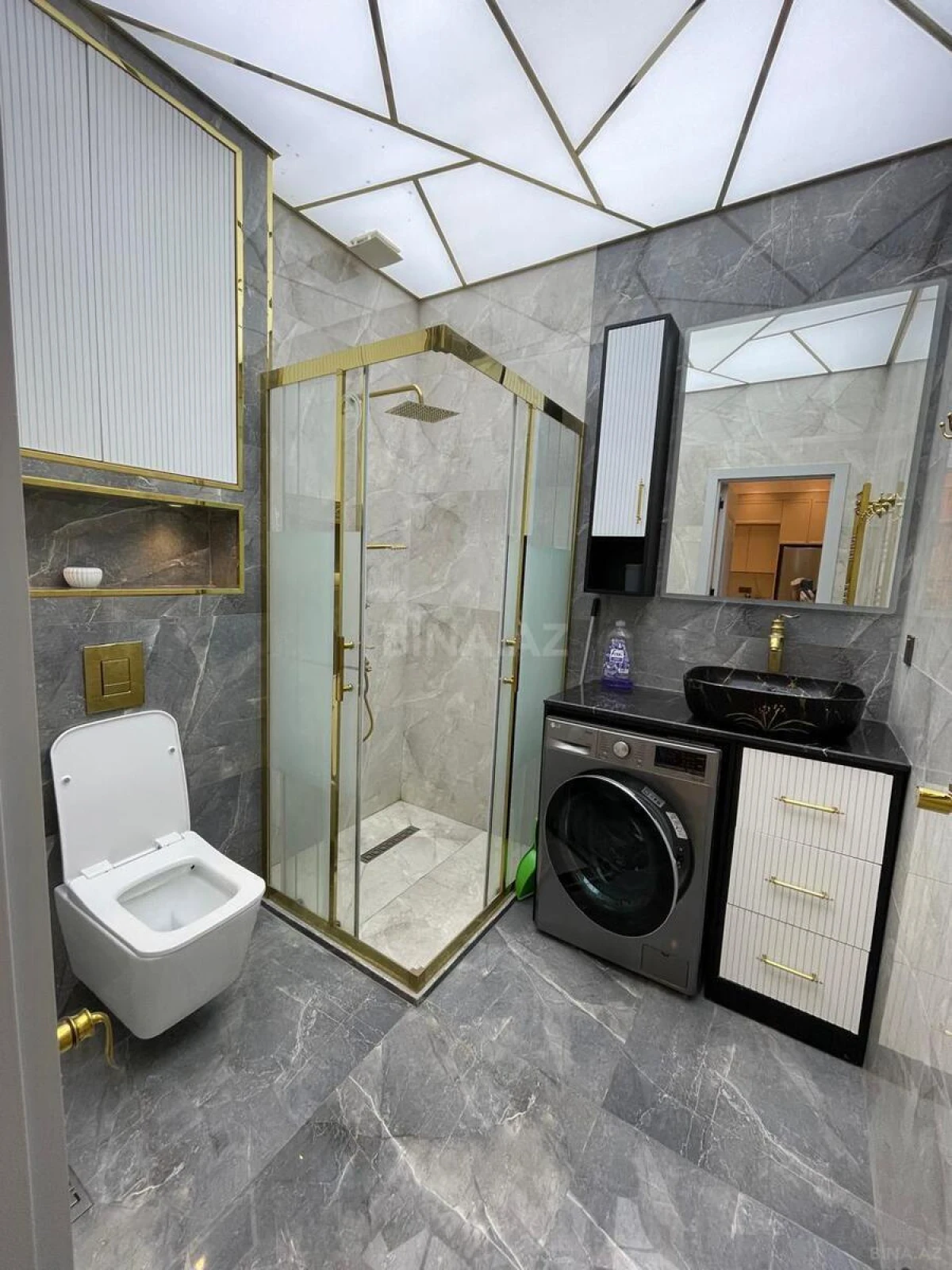 Satılır 2 otaqlı mənzil 70 m²