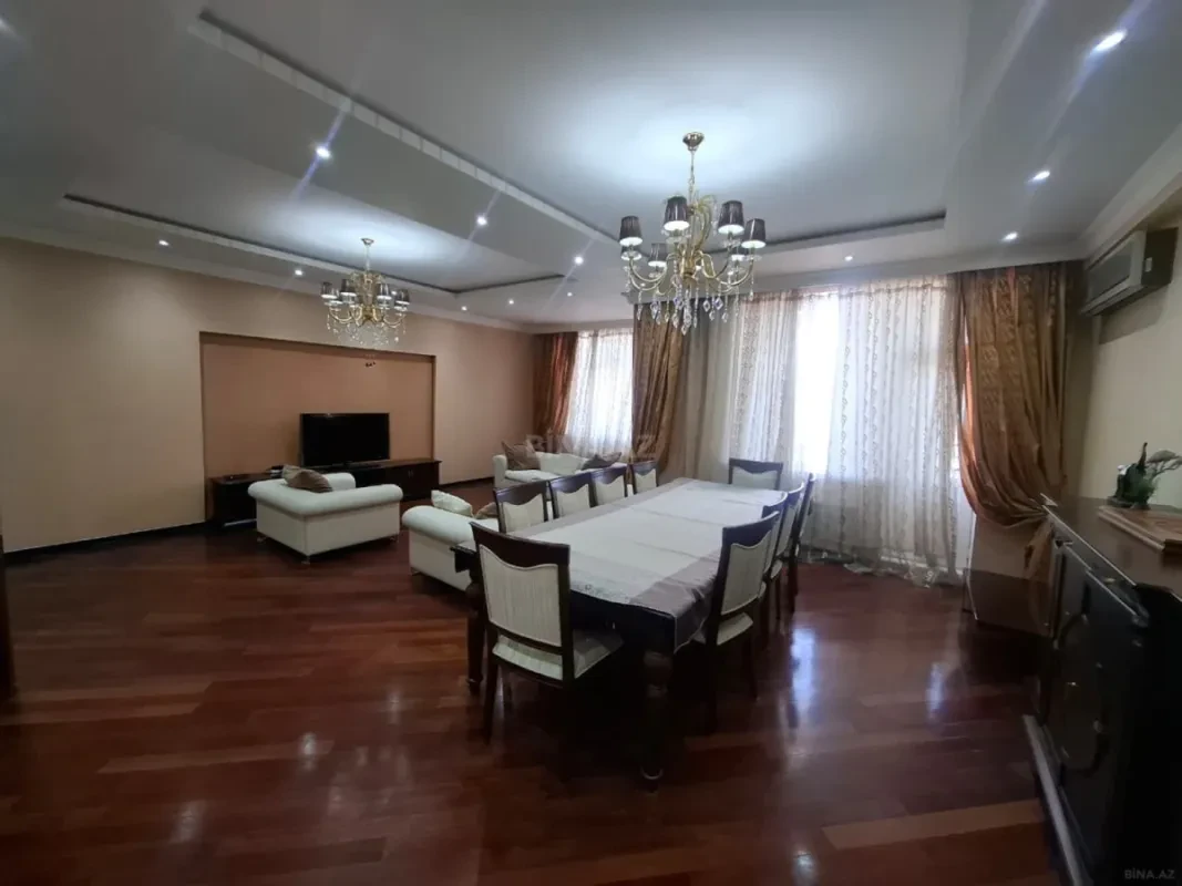 Kirayə verilir 3 otaqlı mənzil 172 m²