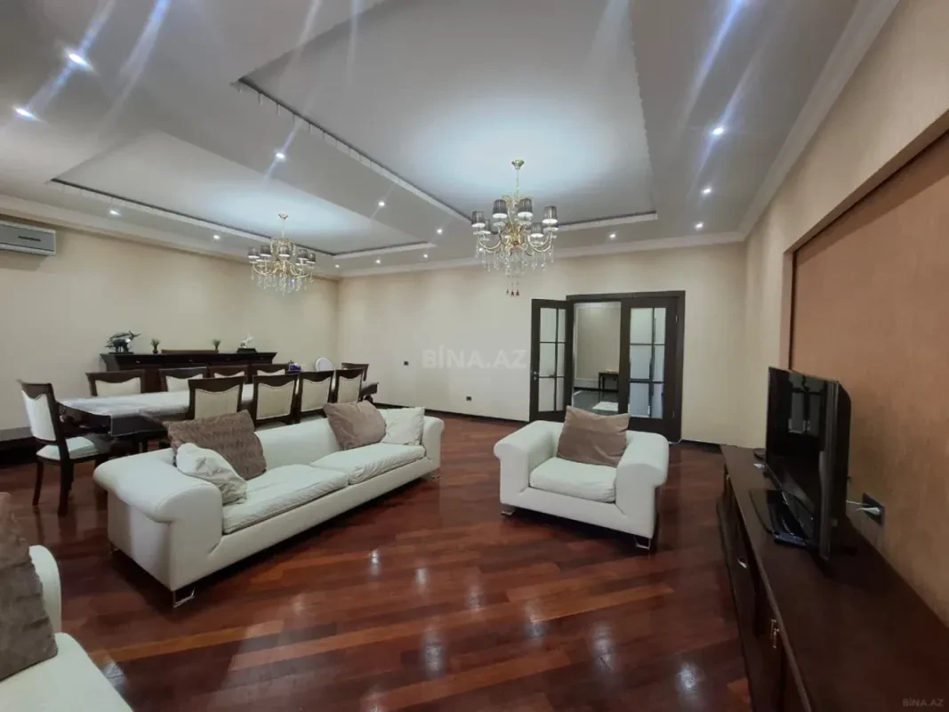 Kirayə verilir 3 otaqlı mənzil 172 m²