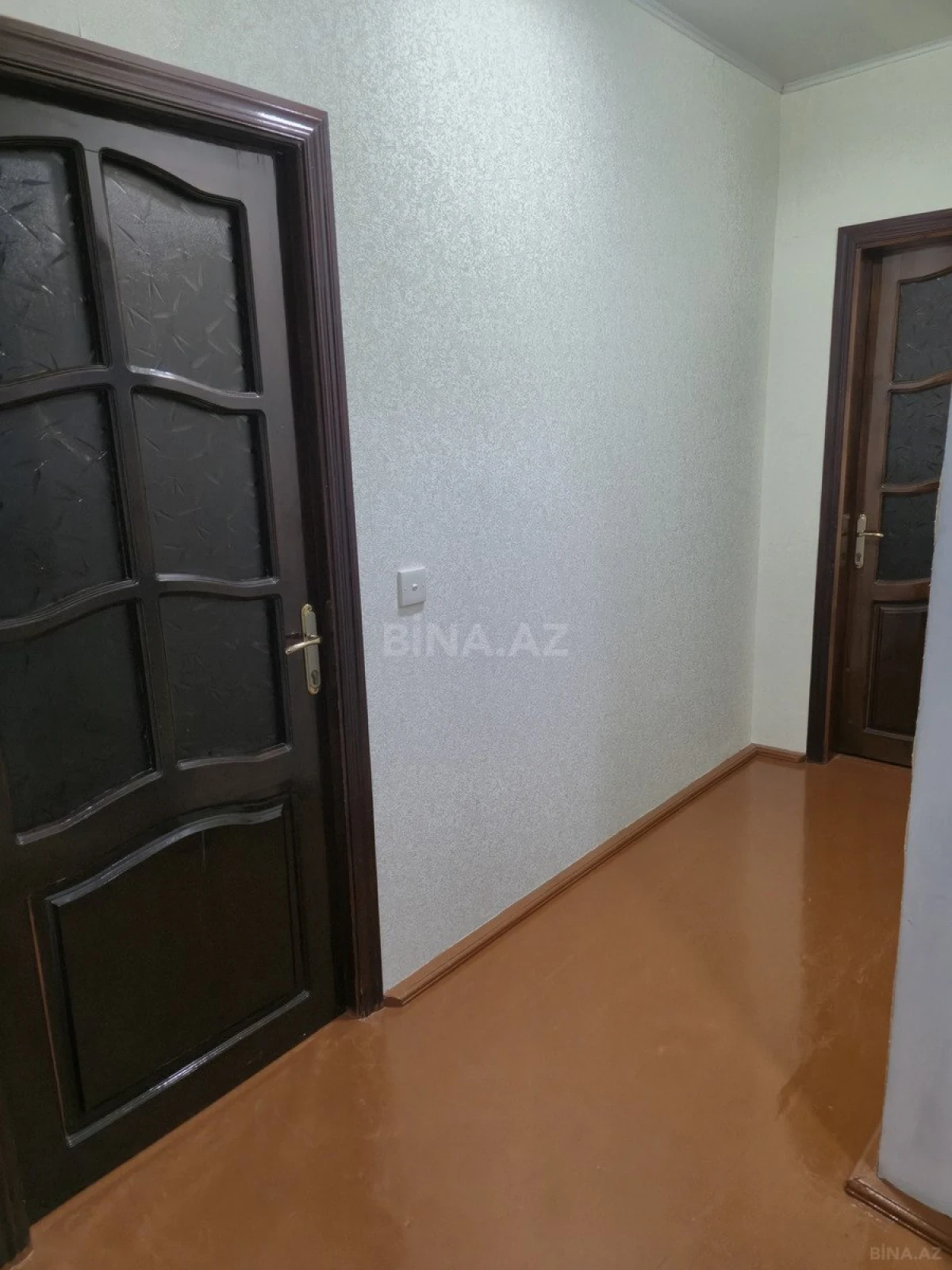 Satılır 4 otaqlı mənzil 104 m²