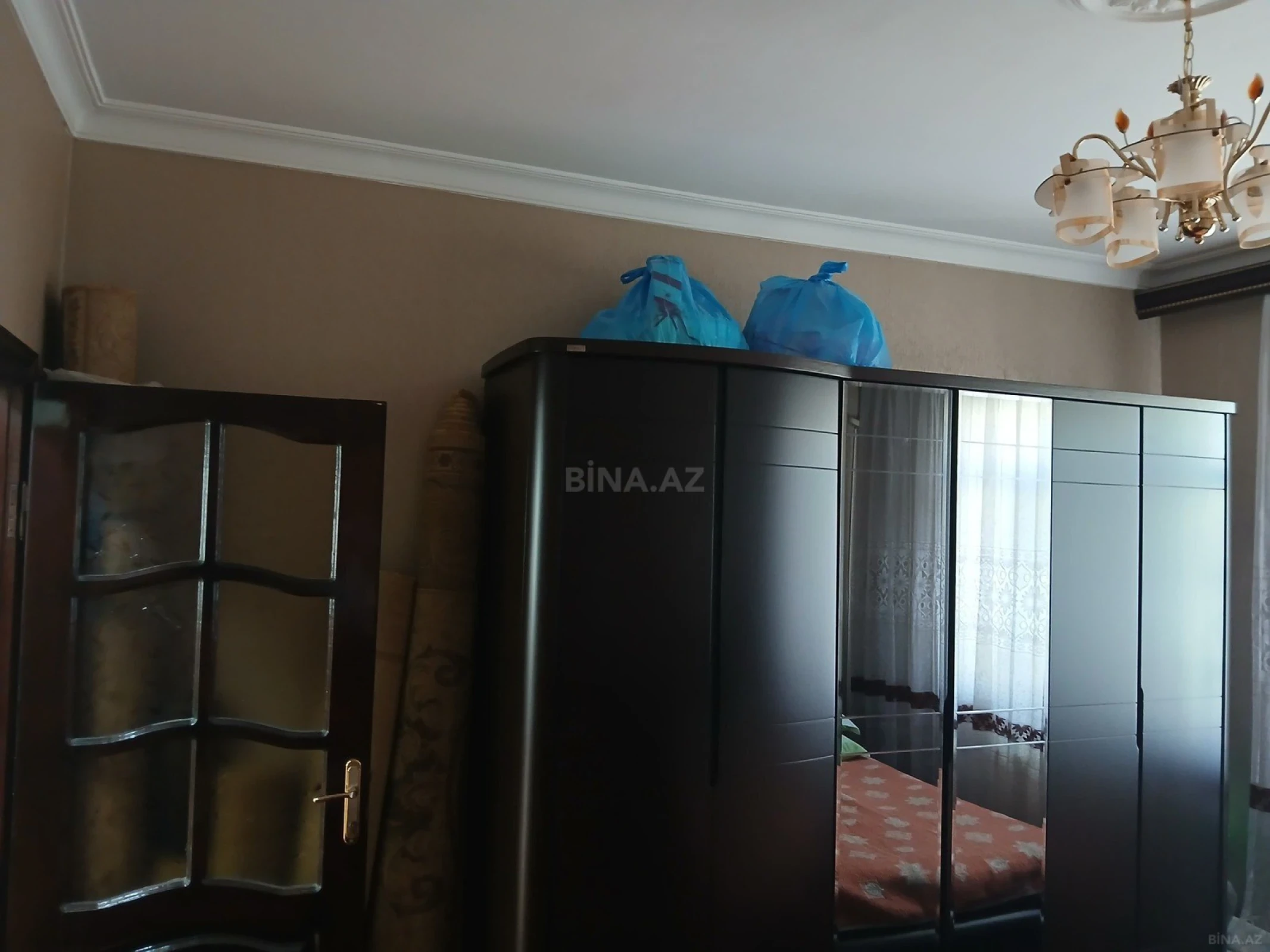 Satılır 4 otaqlı mənzil 104 m²