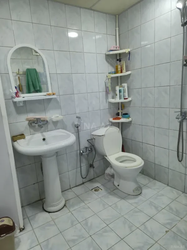 Satılır 4 otaqlı mənzil 104 m²