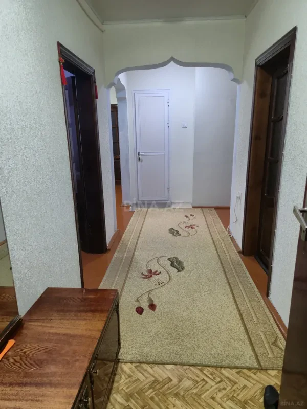 Satılır 4 otaqlı mənzil 104 m²