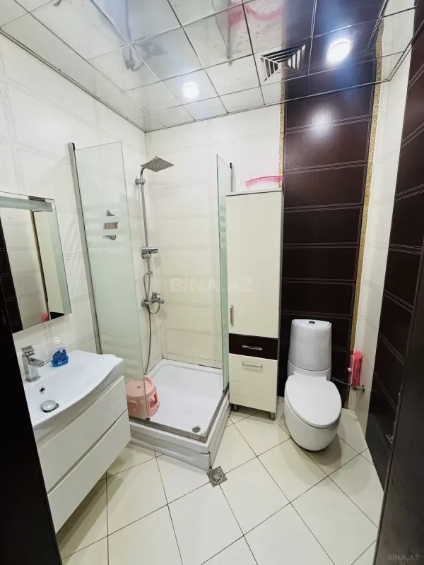 Satılır 4 otaqlı mənzil 170 m²