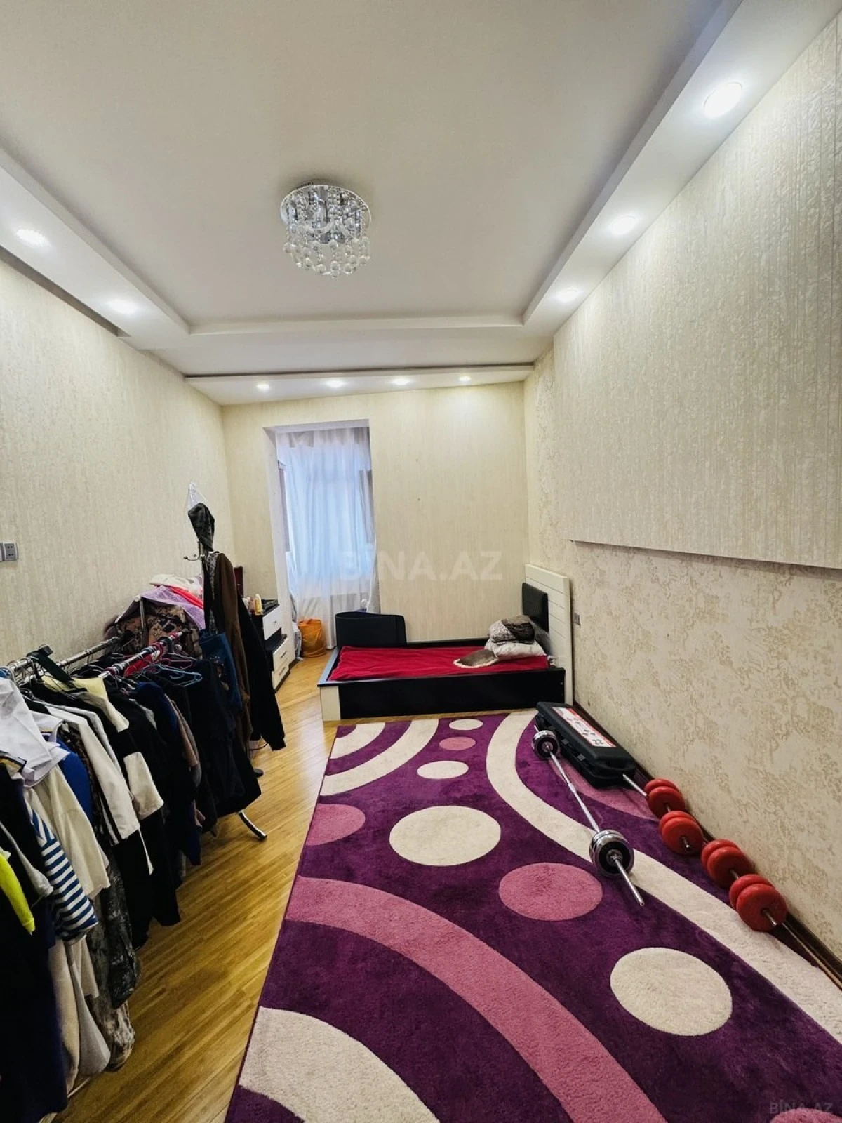 Satılır 4 otaqlı mənzil 170 m²