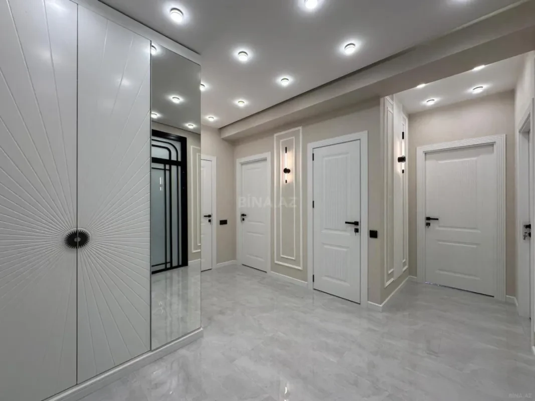 Satılır 3 otaqlı mənzil 98 m²