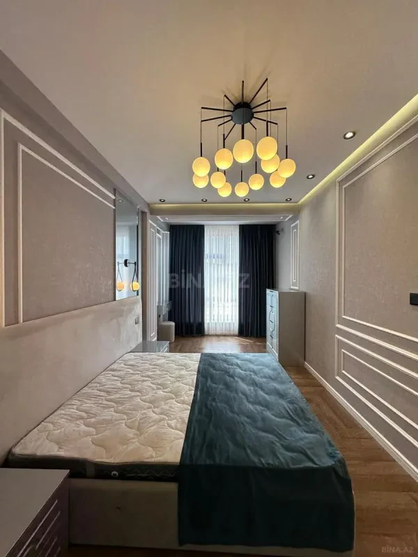 Satılır 3 otaqlı mənzil 98 m²