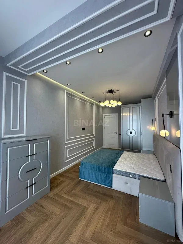 Satılır 3 otaqlı mənzil 98 m²