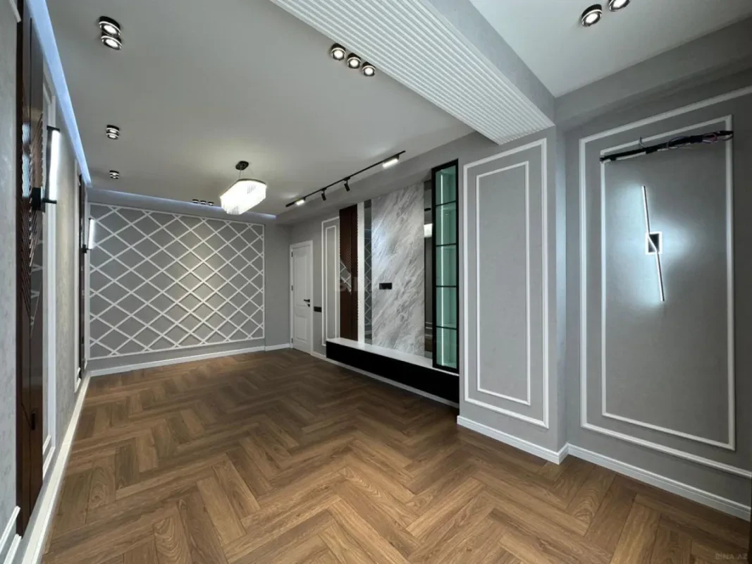 Satılır 3 otaqlı mənzil 98 m²