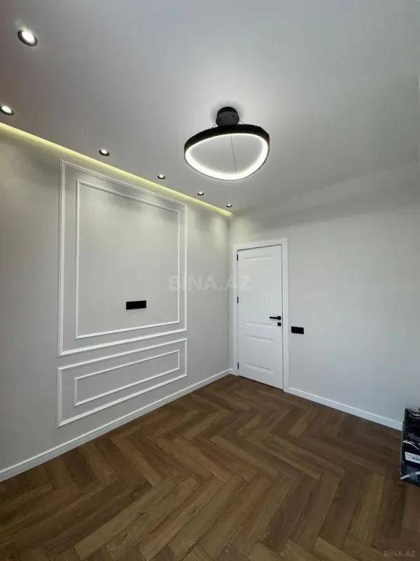 Satılır 3 otaqlı mənzil 98 m²