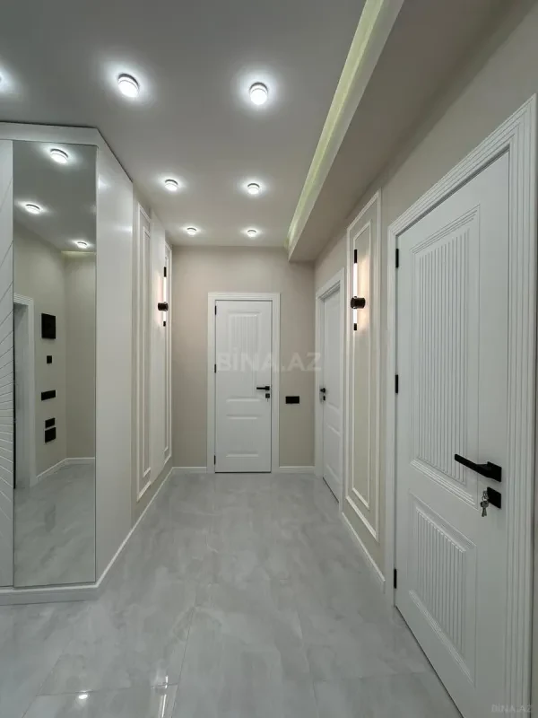 Satılır 3 otaqlı mənzil 98 m²