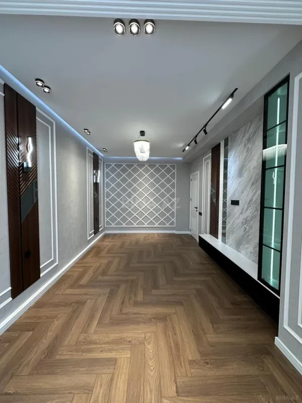 Satılır 3 otaqlı mənzil 98 m²