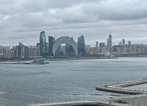 Satılır 2 otaqlı mənzil 95 m²