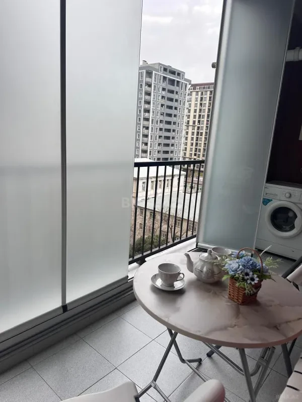 Kirayə verilir 2 otaqlı mənzil 60 m²