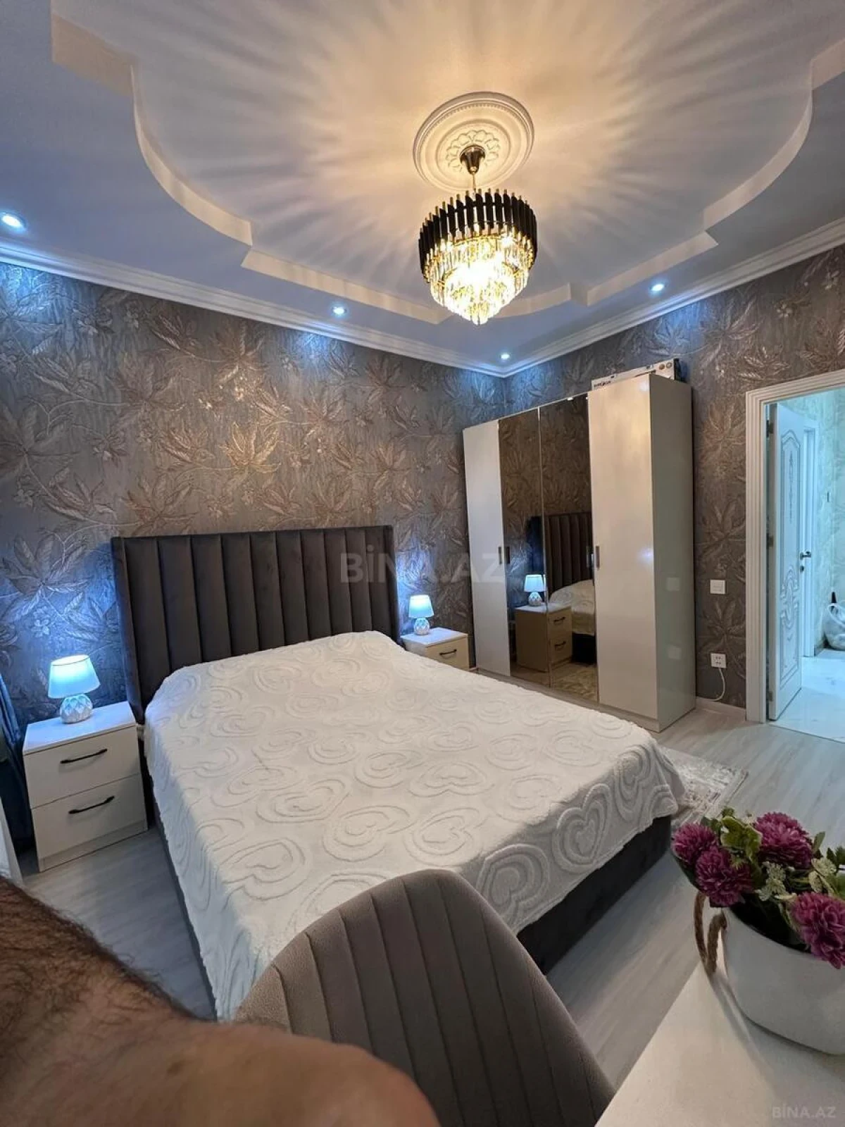 Kirayə verilir 2 otaqlı mənzil 60 m²