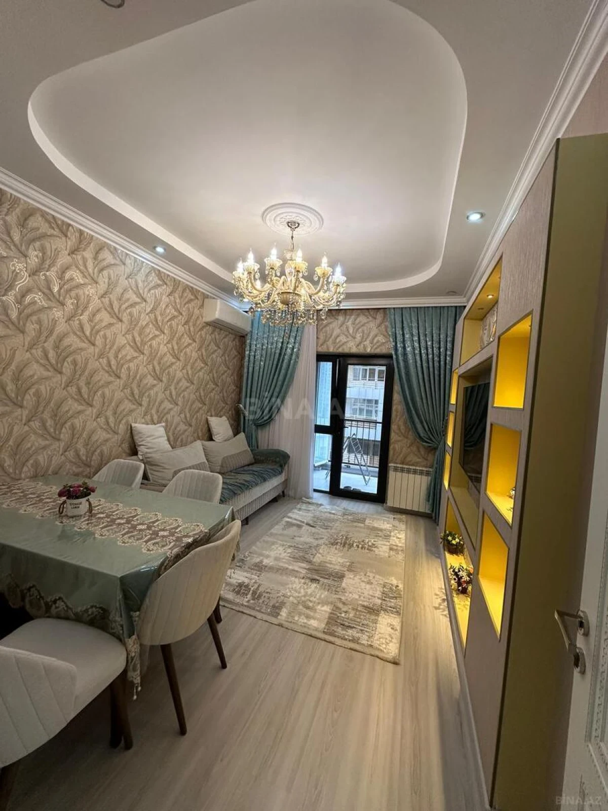 Kirayə verilir 2 otaqlı mənzil 60 m²