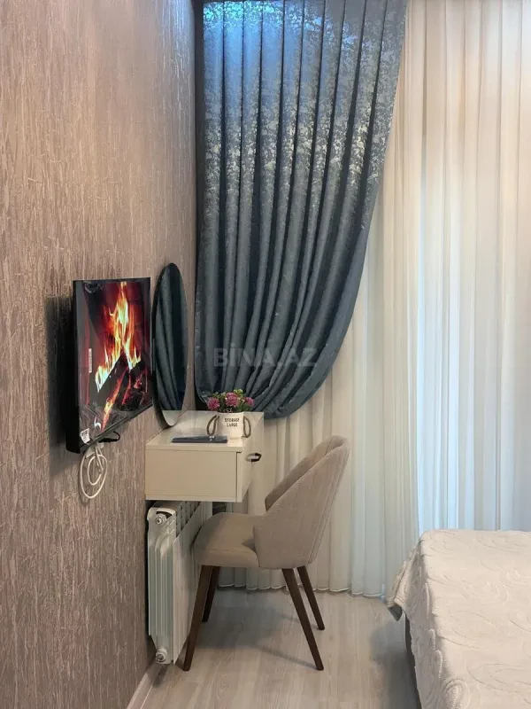 Kirayə verilir 2 otaqlı mənzil 60 m²