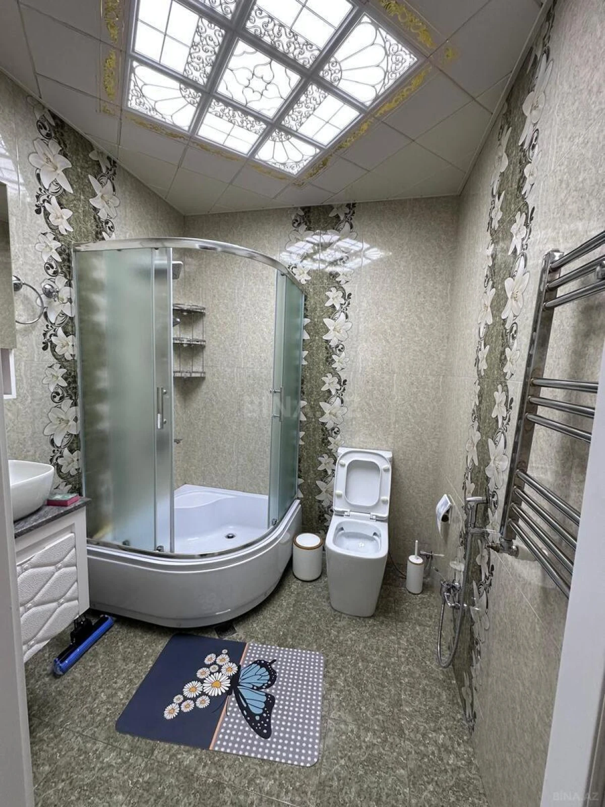 Kirayə verilir 2 otaqlı mənzil 60 m²
