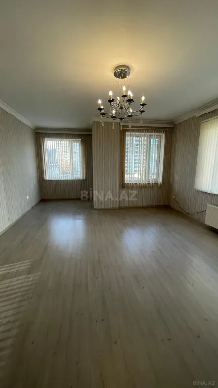 Kirayə verilir 3 otaqlı ofis 130 m²